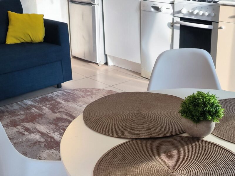 Однокомнатная квартира в Таганроге по адресу п. Садовый 13/2