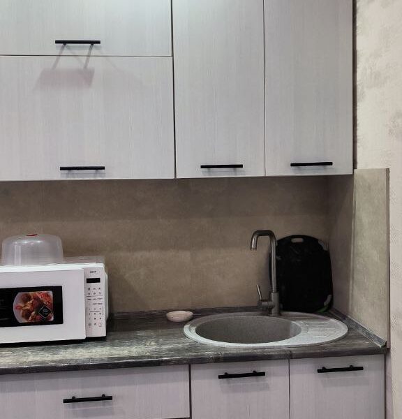 Однокомнатная квартира в Таганроге по адресу ул. Чехова 375