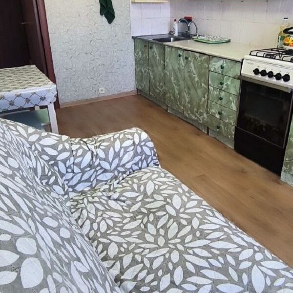 Двухкомнатная квартира в Таганроге по адресу Пархоменко 58/1