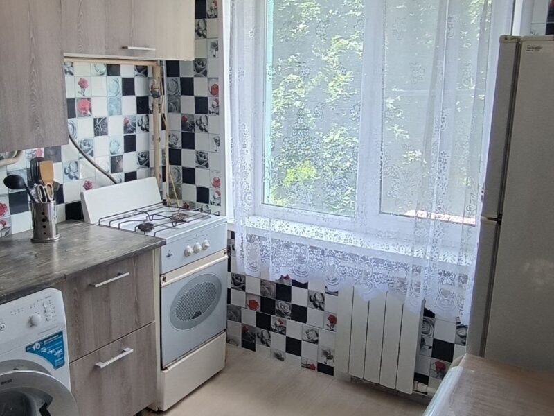 Однокомнатная квартира в Таганроге по адресу калужский проезд, дом 3